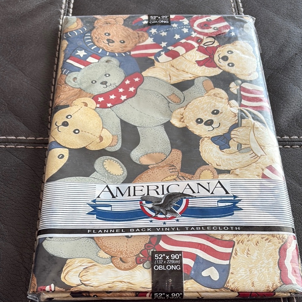 Vintage Americana Patriotic Bear Flannel Back Vinyl Tablecloth. Oblong 52”x 90”